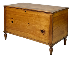 Antique Hand-Dovetailed Pine Storage Trunk / Blanket Chest on Turned Legs