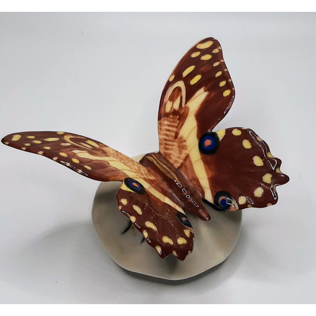 Rare 1970s Roslyn S. Carren Studio Porcelain Butterfly For Sale In Fayetteville, AR - Image 6 of 7