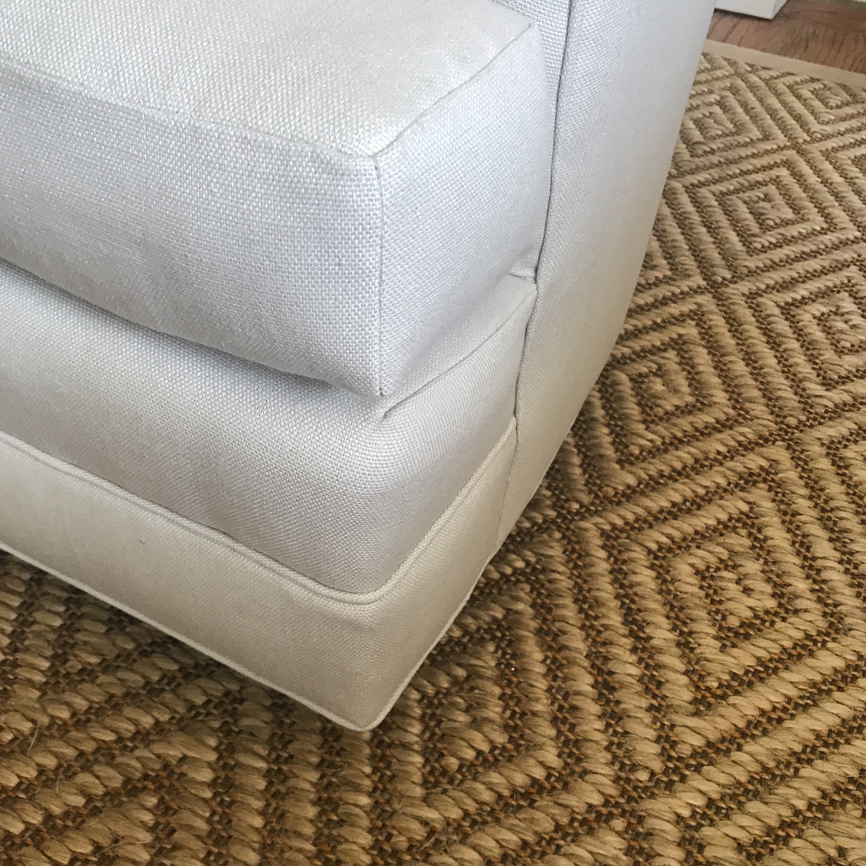 mid century modern accent chairs