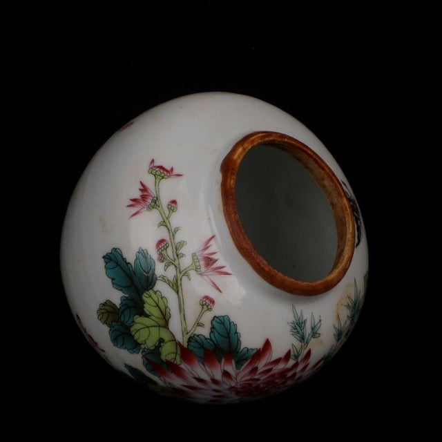 Small Chinese Famille Rose Chrysanthemum Porcelain Tea Caddy, Chinoiserie Lidded Ginger Jar For Sale - Image 4 of 9