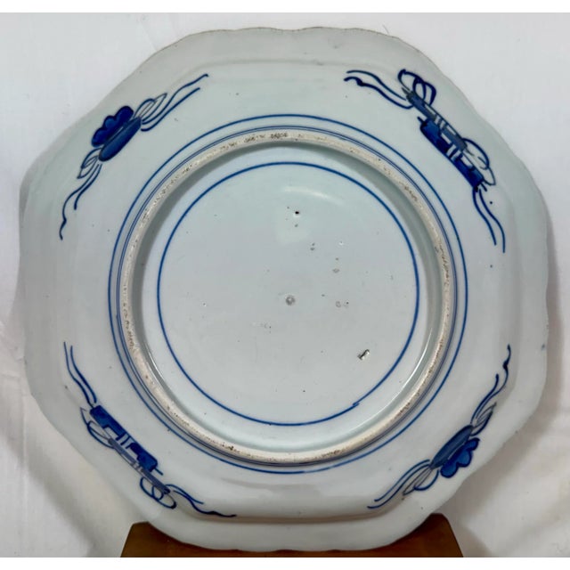 Large Antique Octagonal Scalloped Edge Porcelain Imari Plate Decorated With Vibrant Orange & Red Floral Patterns For Sale - Image 9 of 10