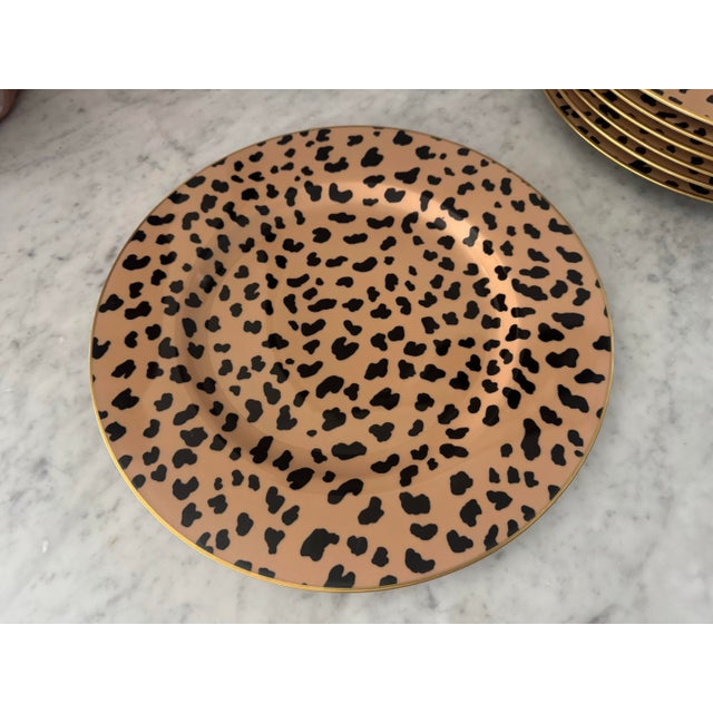 Late 20th Century Set of Eight Tiffany & Co. Eschenbach Leopard Dinner Plates and Eight Salad/Dessert Plates For Sale - Image 5 of 7