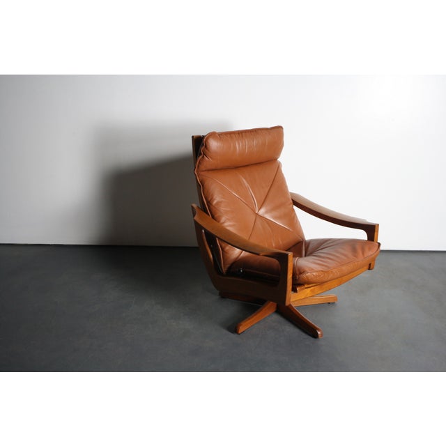Mid-Century Modern Vintage Norwegian Leather Reclining Chair For Sale - Image 3 of 8