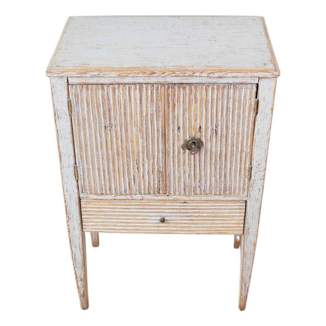 Swedish 18th Century Gustavian Nightstand For Sale