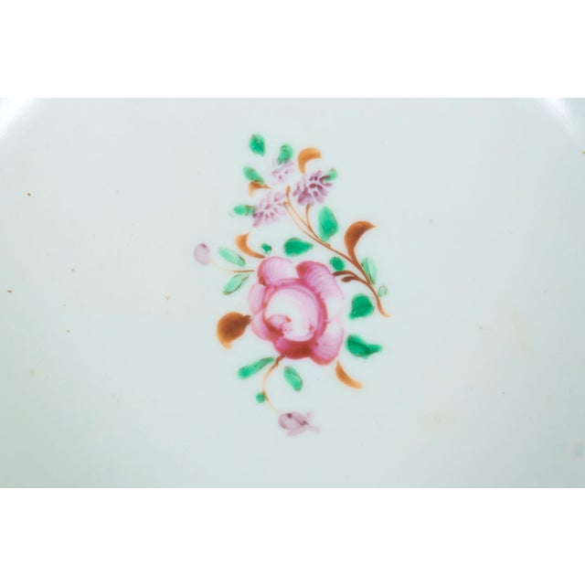 Ceramic Chinese Export Qianlong Famille Rose Porcelain Small Bowl For Sale - Image 7 of 11