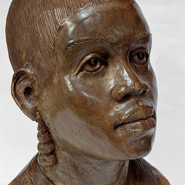 Abraham Chikumbirike Ironwood Carving of Female Bust For Sale - Image 9 of 11
