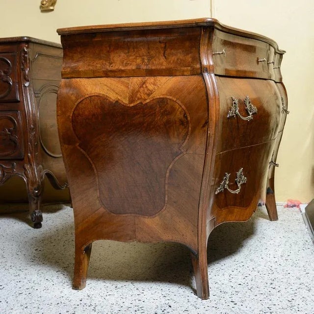 Italian Italian Walnut Bombe Chest For Sale - Image 3 of 10