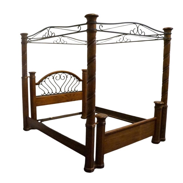 THOMASVILLE FURNITURE Renaissance Collection Solid Oak Adjustable King / Queen Size Canopy Bed 34511-475 Bed can be...