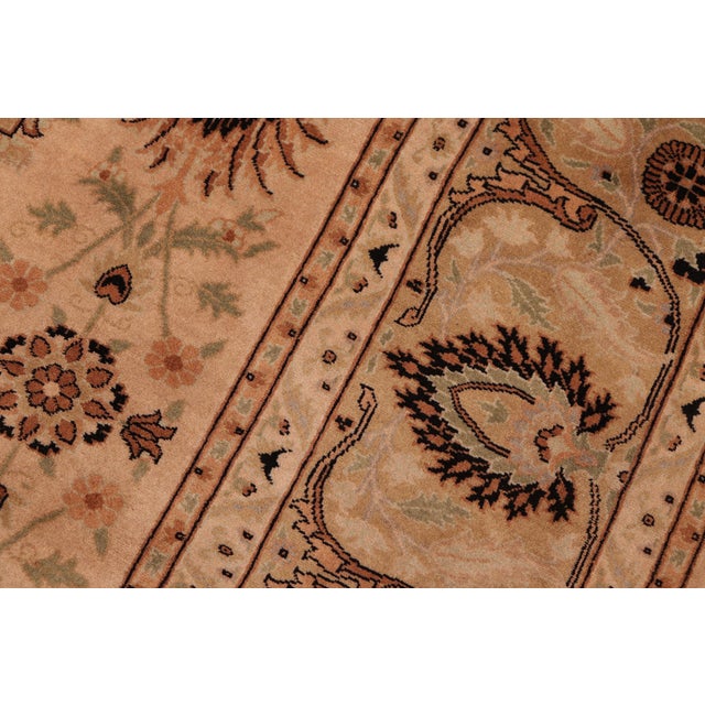 1990s Boho Chic 1990's Tan/Green Wool Rug - 6'2'' X 8'11'' For Sale - Image 5 of 9