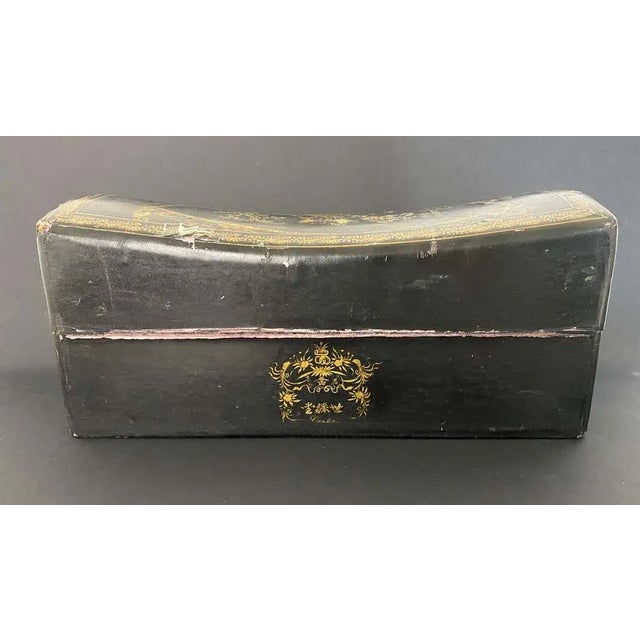 Very nice box also used as a pillow in the Japanese culture, early 20th century. It is black lacquered and decorated with...