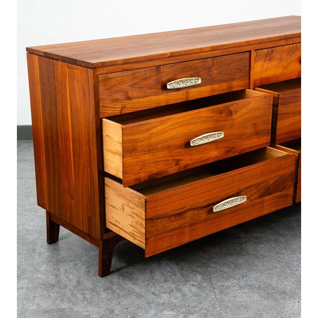 Wood 1960s Credenza Dresser 6 Drawer Ace Hi Solid Walnut Brass Handles, Attributed For Sale - Image 7 of 12
