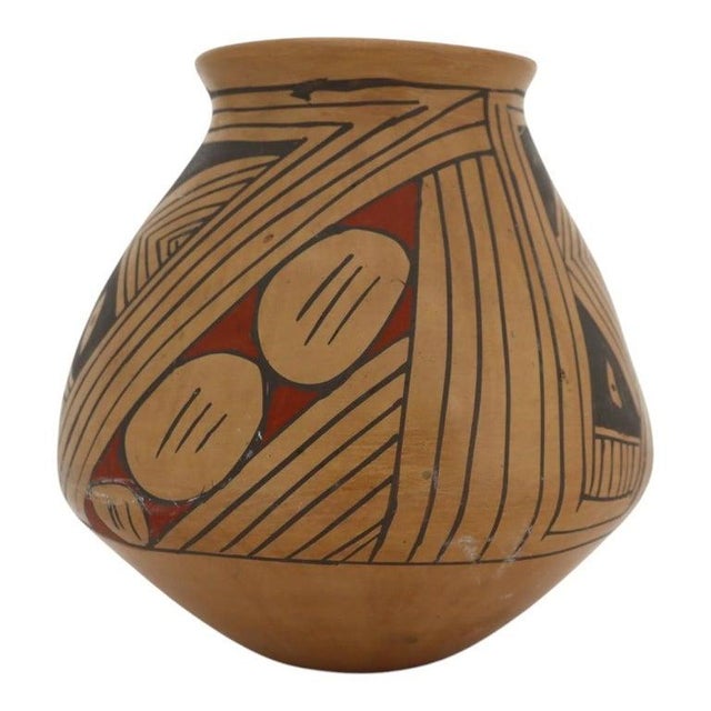Ceramic Mexican Mata Ortiz Pottery Jar Signed by Neli Silveira C1990 For Sale - Image 7 of 11