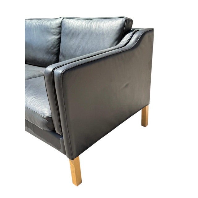 Mid 20th Century Mid-Century Modern Black Leather Loveseat | Vintage Two Seater Sofa For Sale - Image 5 of 10