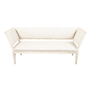 Italian 19th Century White Painted Sofa with Slanted Sides and Distressed Patina For Sale