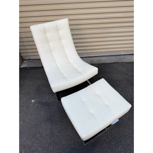 Animal Skin Lee Industries Leather Chair and Ottoman - Designer Style, Comfortable Lounge, Priced to Sell For Sale - Image 7 of 8