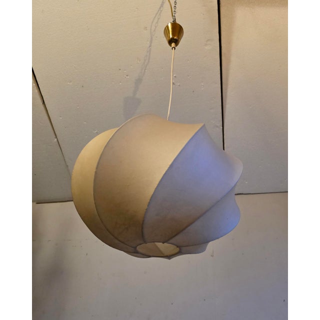 Cream Vintage Cocoon Pendant Lamp, 1960s For Sale - Image 8 of 8