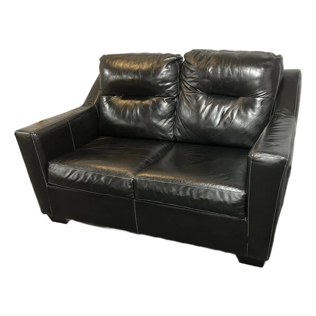 Late 20th Century Black Leather Love Seat For Sale