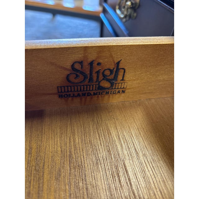 Vintage Mahogany Executive Desk with Leather Top from Sligh For Sale - Image 5 of 6