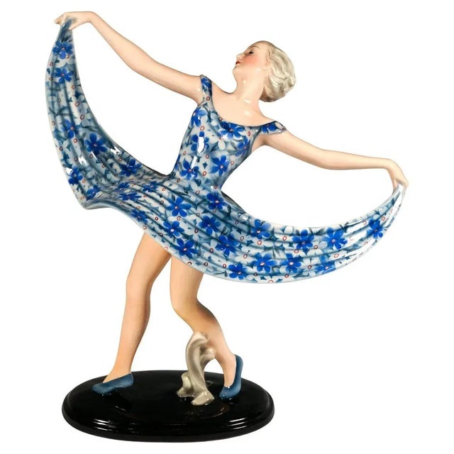 Beige Art Deco Graceful Dancer in a Turning Movement from Goldscheider Vienna, 1940 For Sale - Image 8 of 8