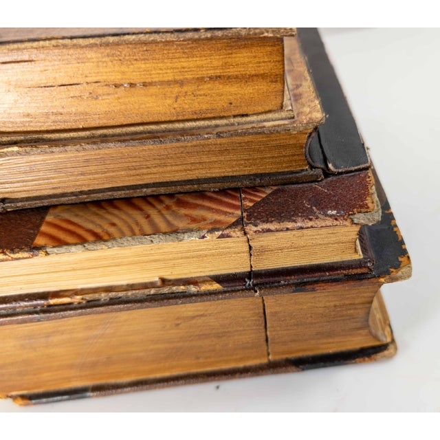 Mid-Century Faux Leatherbound Book Decorative Box, French or English For Sale - Image 12 of 13