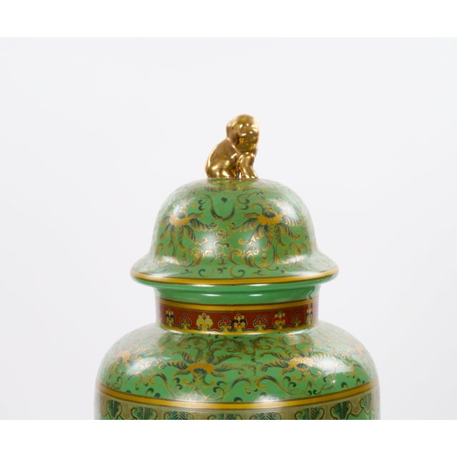 Chinese Large 20th Century Chinese Export Hand-Painted Enameled Lidded Decorative Urn For Sale - Image 3 of 10