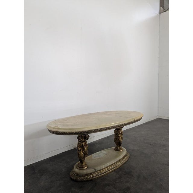 Neoclassical Coffee Table in Onyx, in Very Good conditions.