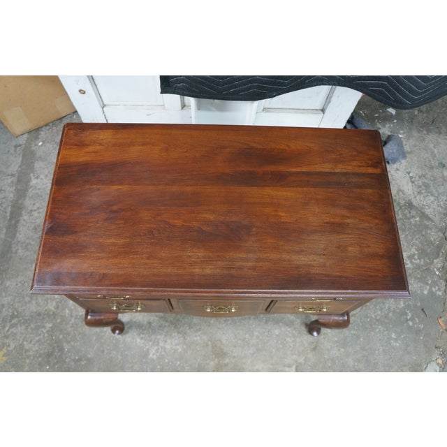 Late 20th Century Vintage Queen Anne Chippendale Style Cherry Lowboy Chest Console Hall Table For Sale - Image 5 of 18