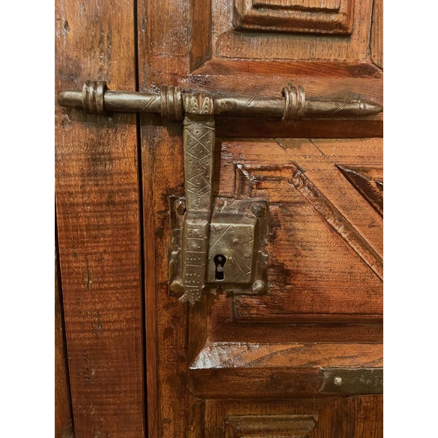 Large Spanish Renaissance Oak 6-Door Cabinet, 17th Century For Sale - Image 13 of 15