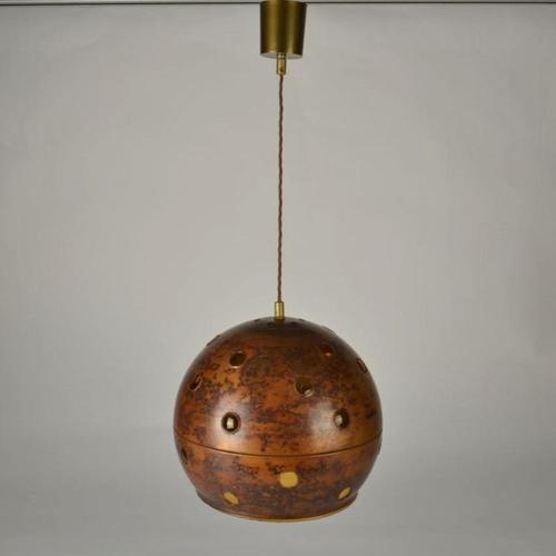 Copper and Amber Glass Pendant Lamps by Nanny Still for Raak, 1960s, Set of 2 For Sale - Image 3 of 12
