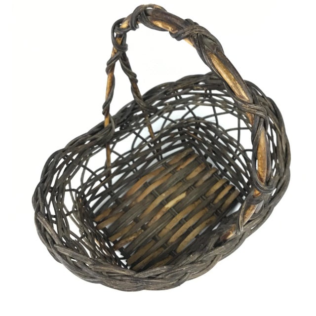 Lovely French country style shopping basket. We love the mix of materials and the obvious strength of this cool piece....