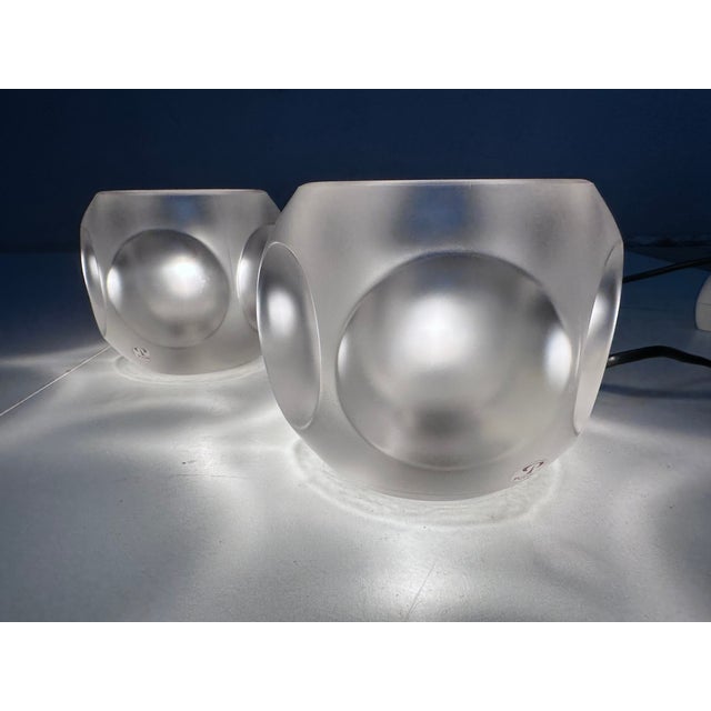 Mid-Century Modern Vintage Ice Cube Table Lamps in Frosted Glass by Peill & Putzler, Germany, 1960s, Set of 2 For Sale - Image 3 of 16