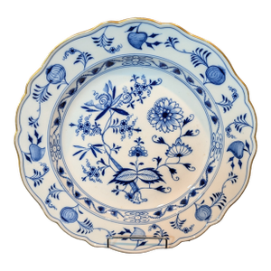 Meissen Blue Onion Gilt-Edge Round Serving Bowl, Late 19th Century, First Quality