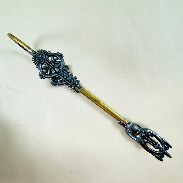 Victorian Era Meriden Silver Plate & Pressed Glass Pickle Castor & Tongs For Sale - Image 10 of 18