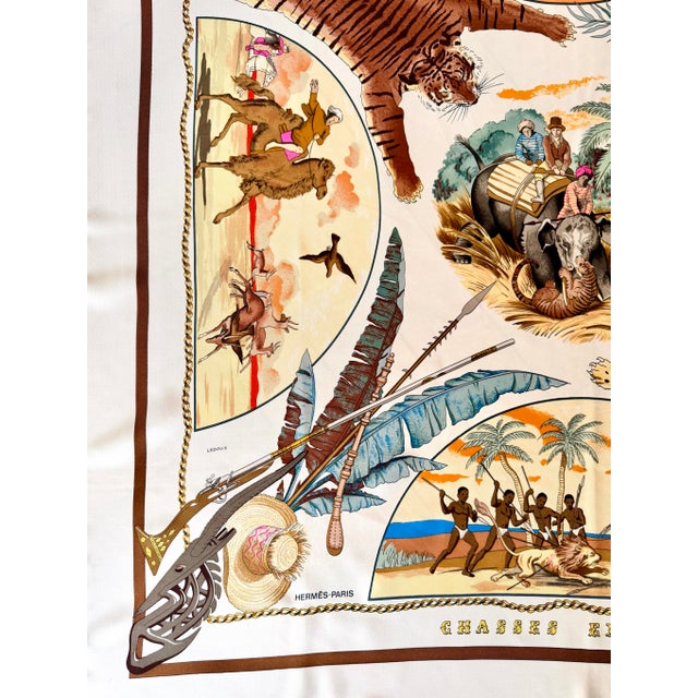 Textile Hermès Chasses Exotiques 1988 Foulard en Soie Designed by Philippe Ledoux For Sale - Image 7 of 12