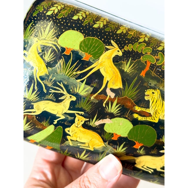 Indian Vintage Kashmir Indian Lacquered Domed Box With Flora and Fauna For Sale - Image 3 of 9