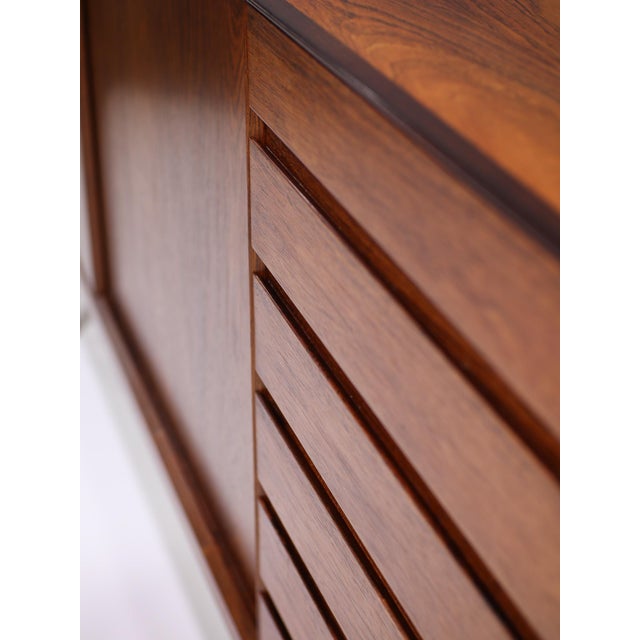 Danish Highboard in Kingwood by Henry Rosengren for Brande Møbelindustri, 1960s For Sale - Image 16 of 18