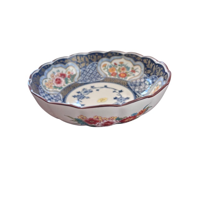 Japanese Japanese Authentic Arita Ware Porcelain Scalloped Floral Bowl - Imari Style For Sale - Image 3 of 5