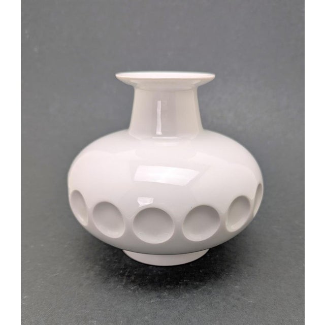 Vintage Space Age UFO Vase from Meissen, 1970s For Sale - Image 4 of 9