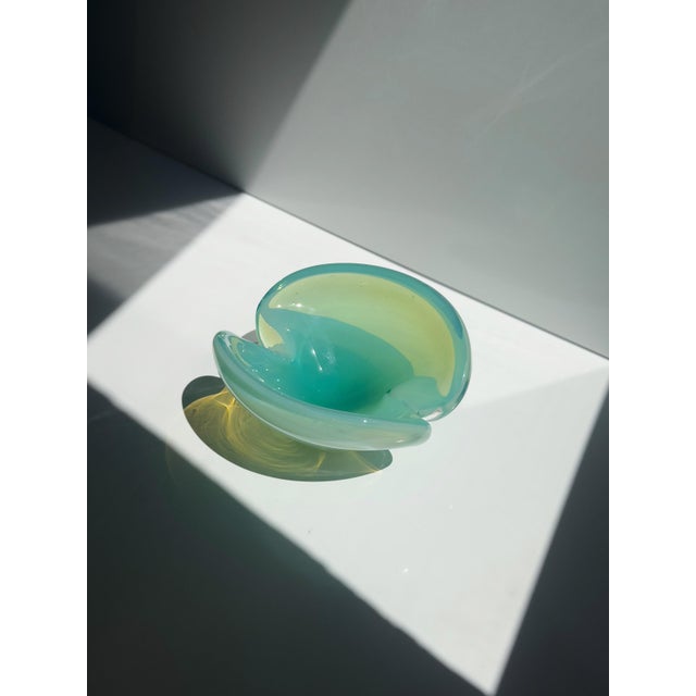 1950s Vintage Murano Uranium Glass Ashtray, Italy, 1950s For Sale - Image 5 of 6