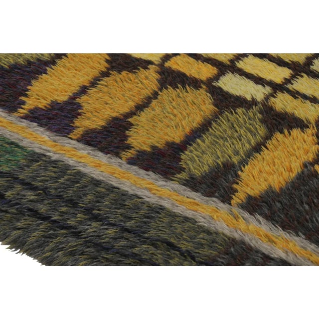 Mid-Century Modern Vintage Swedish Rya Rug, Bold Green & Gold Scandinavian Medallion - Rug & Kilim For Sale - Image 3 of 7