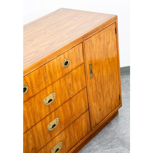 1960s Mid Century Modern Credenza Dresser Drexel 5 Drawer Brass Handles Passage MCM For Sale In Sacramento - Image 6 of 12