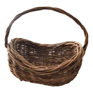 Vintage Rustic European Style Woven Beached Reed Gathering Basket For Sale