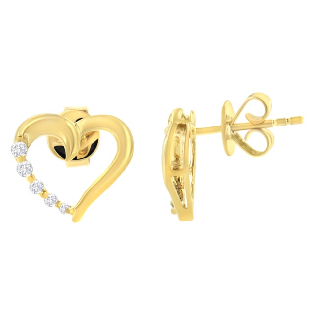 Admire your beloved with the touch of this fascinating Diamond Journey Earrings that will surely captivate her. Stunning...
