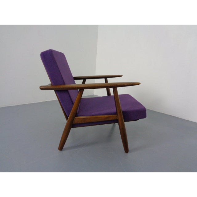 Brown Model GE-240 Cigar Armchair and Ottoman by Hans J. Wegner for Getama, 1950s, Set of 2 For Sale - Image 8 of 18