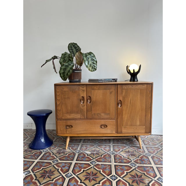 Mid-Century Modern Model 467 Windsor Sideboard by Luciano Ercolani for Ercol, United Kingdom, 1950s For Sale - Image 3 of 18