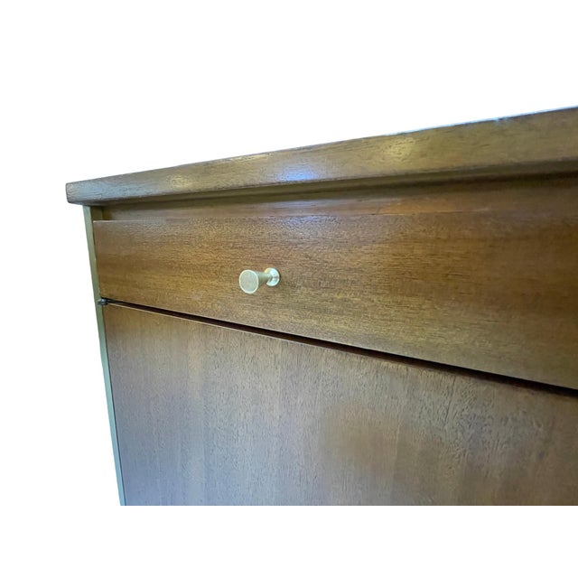 Paul McCobb for Calvin Group Mid-Century Ribbon Mahogany Credenza, 1960s For Sale - Image 13 of 15