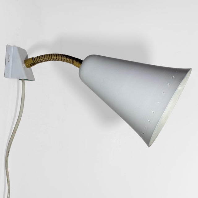 Mid-Century Modern Scandinavian Wall Lamp 8826 in Brass and Steel from Böhlmarks, Sweden, 1940s For Sale - Image 3 of 12