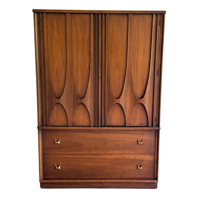 Vintage Broyhill Brasilia II Gentlemans Chest For Sale