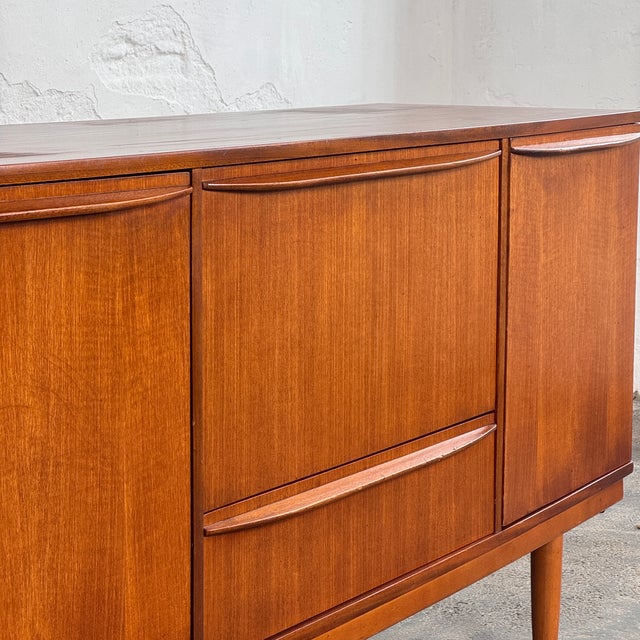 Vintage Teak Sideboard, 1960s, in Good conditions. Designed 1960 to 1969
