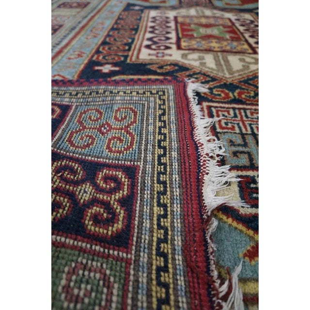 Rug with Graphic Pattern and Contrasting Colors For Sale - Image 3 of 5